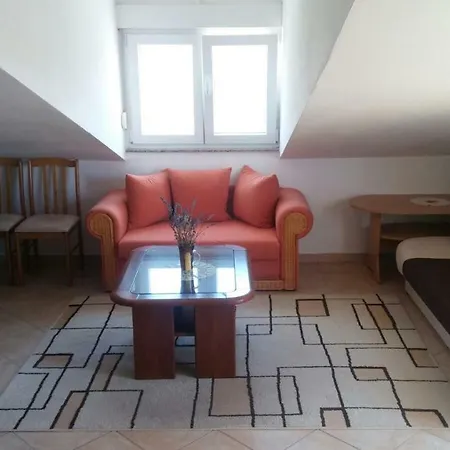 Zimmermann Apartment